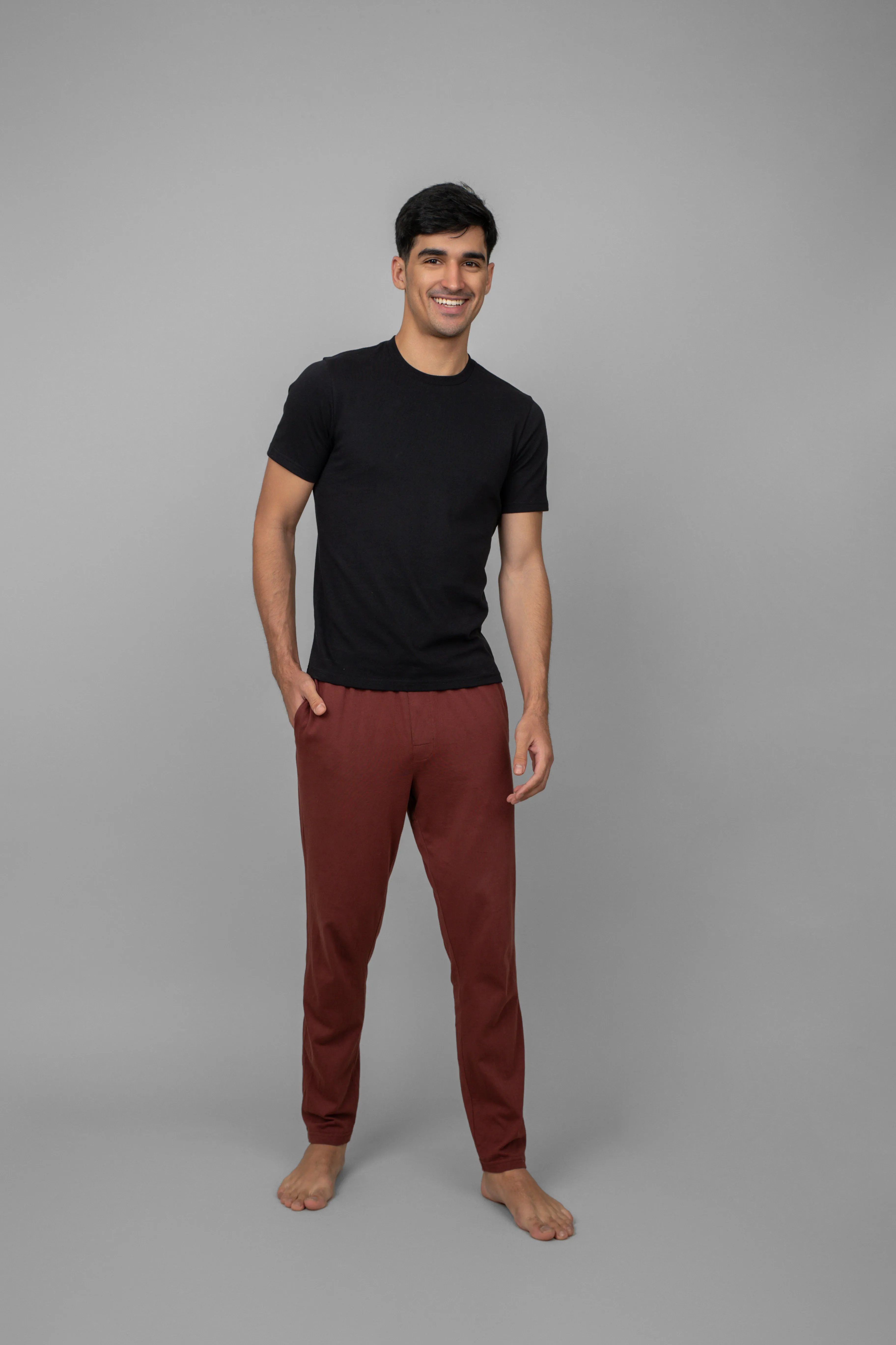Black Men's Essential T-shirt
