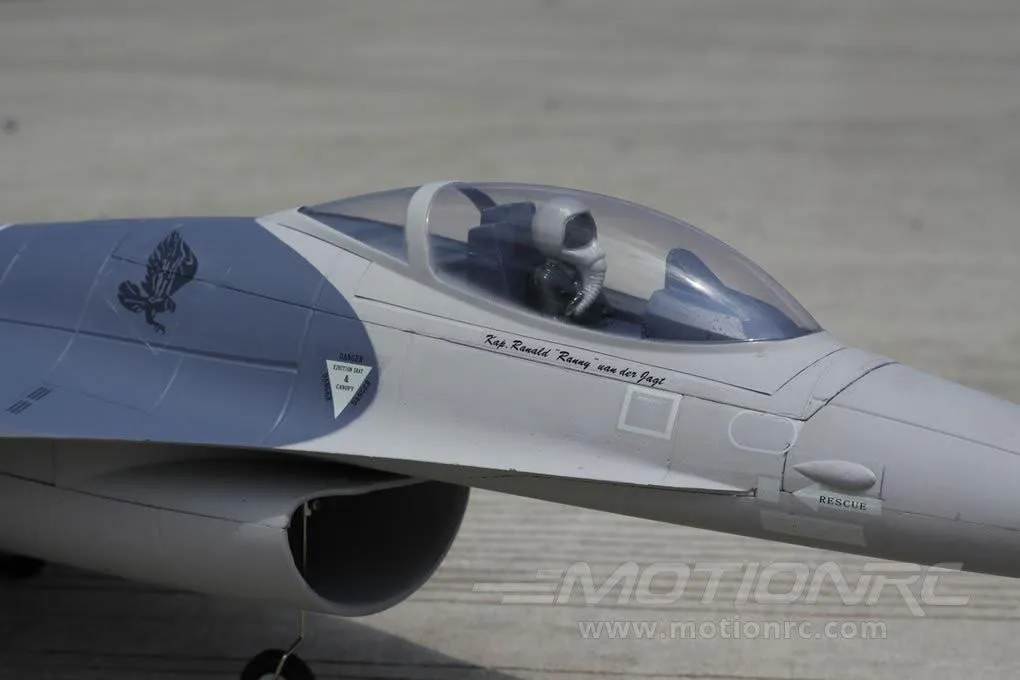 Freewing F-16 Falcon 70mm EDF Thrust Vectoring Jet - PNP